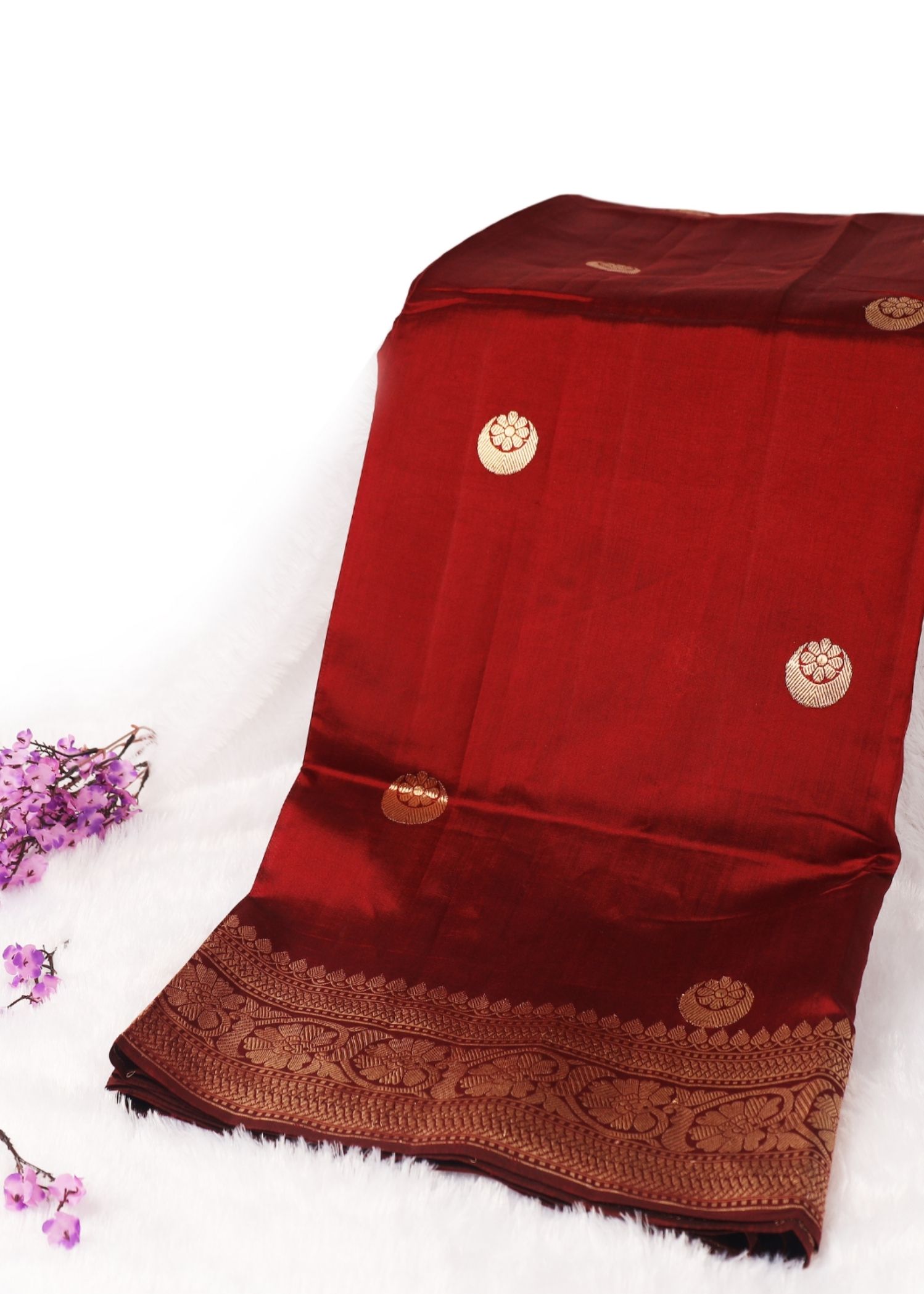 Pure katan Silk Glossy Maroon Colour Mashru Weave saree