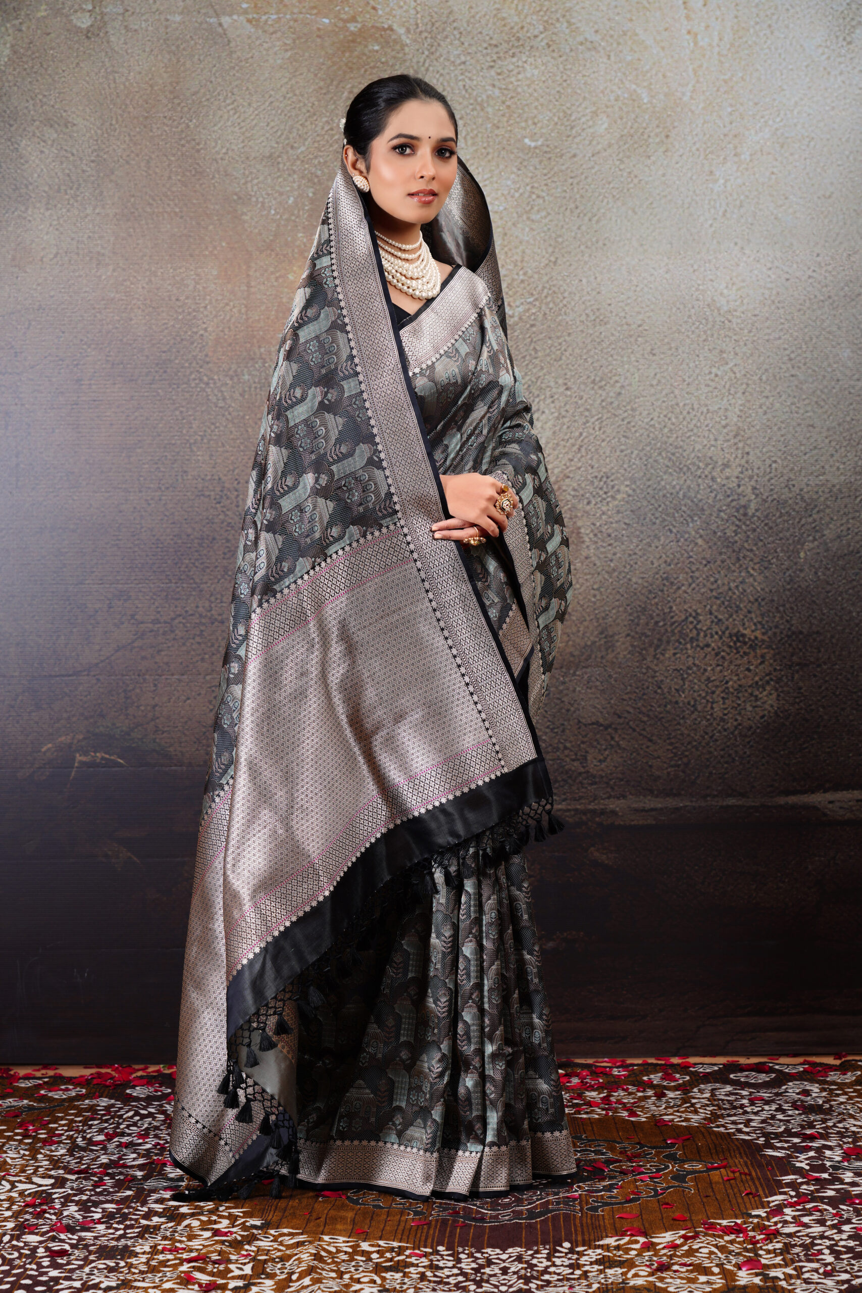 Pure Katan Silk Banarasi Saree in Black with Pastel Green & Dull Gold, Tanchoi Weave - Image 3