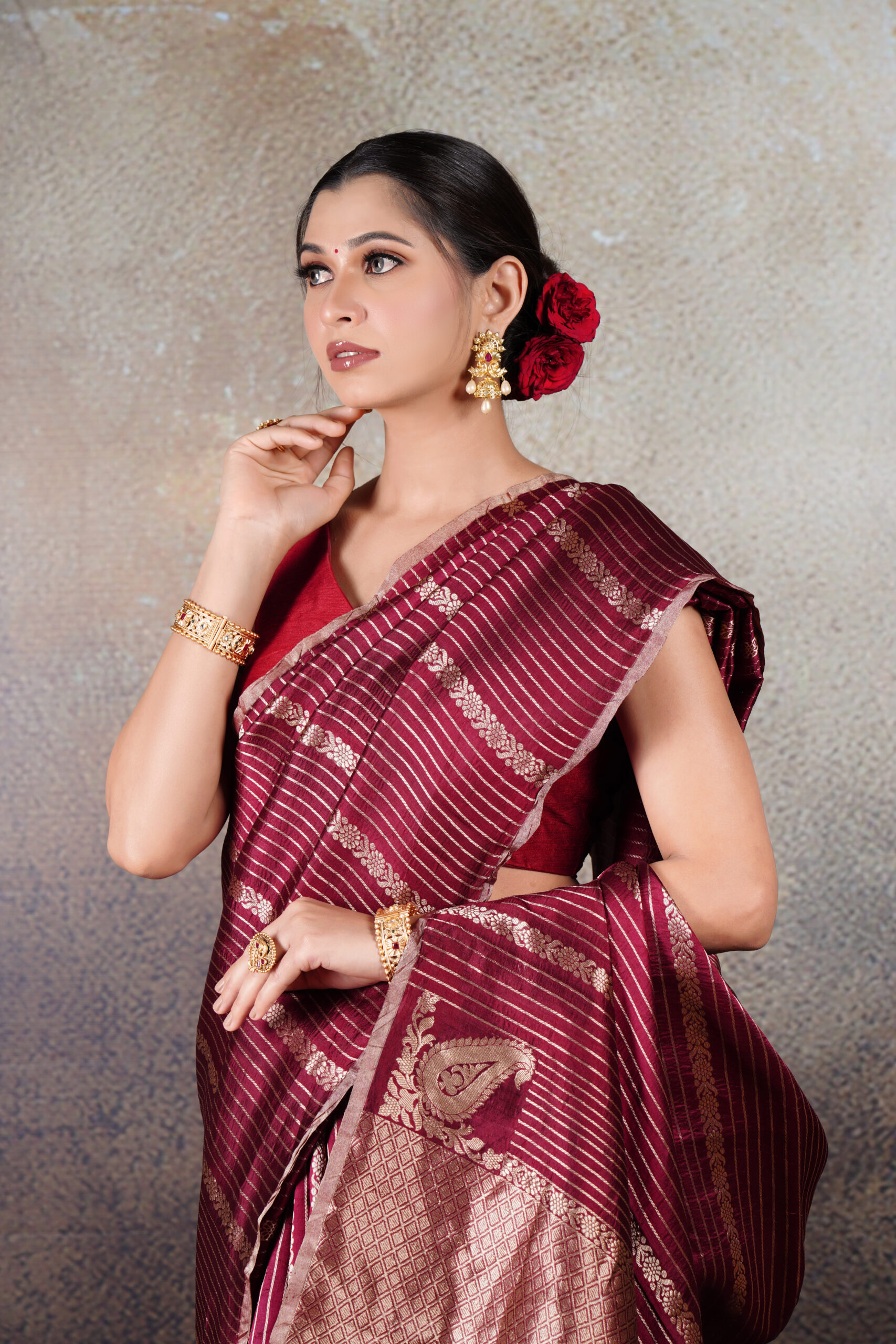Pure Katan Silk MaroonKonia Motif Banarasi Saree