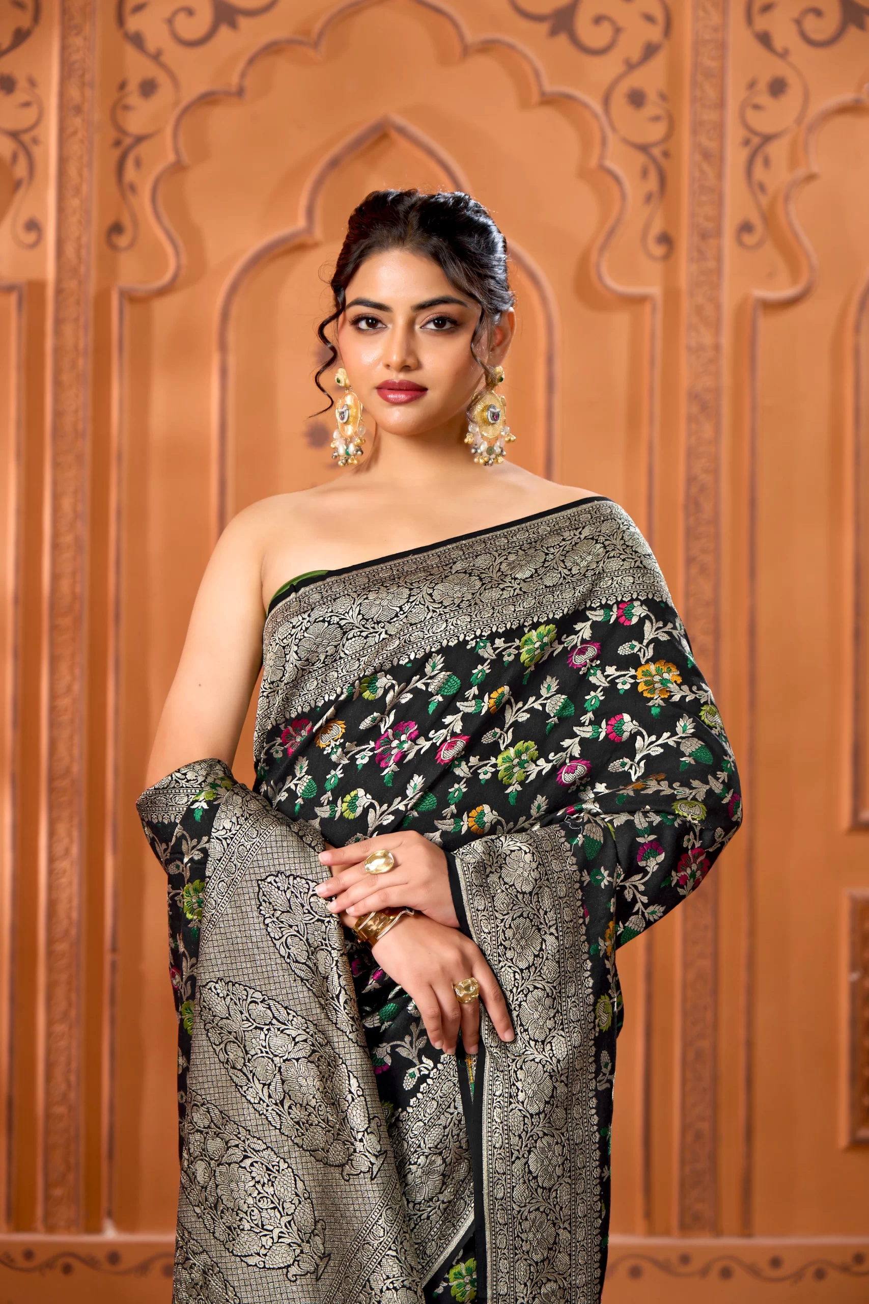 Pure Khaddi Munga Banarasi Saree - Image 3