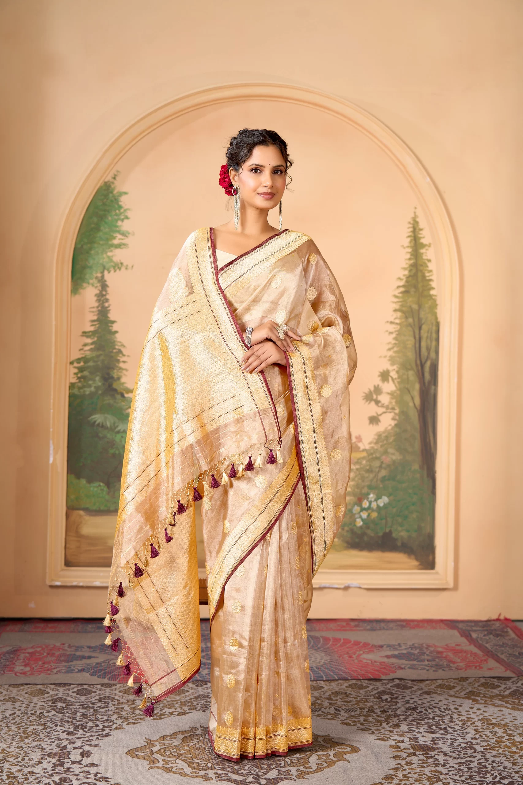 Pure Kora Tissue Banarasi Saree - Image 3